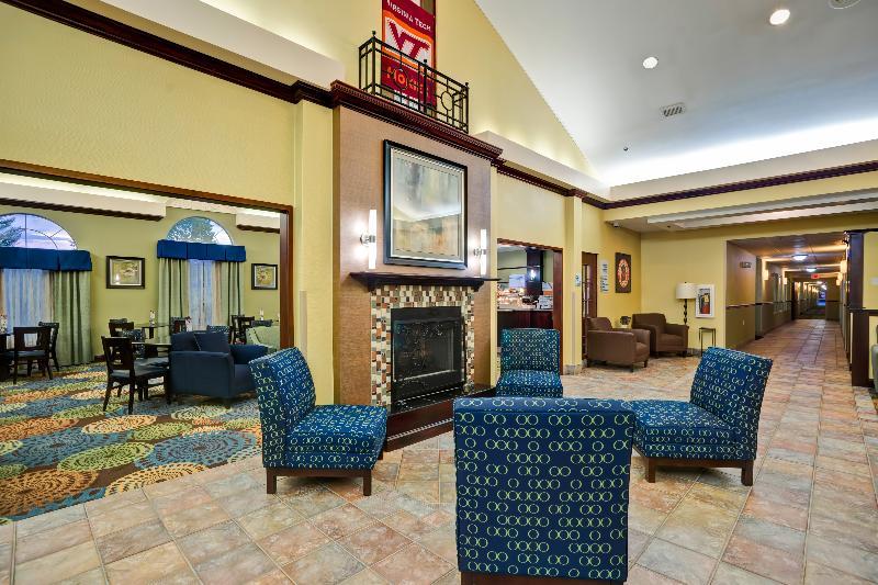 Holiday Inn Express Hotel & Suites Christiansburg By Ihg Extérieur photo