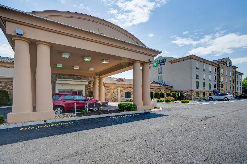 Holiday Inn Express Hotel & Suites Christiansburg By Ihg Extérieur photo