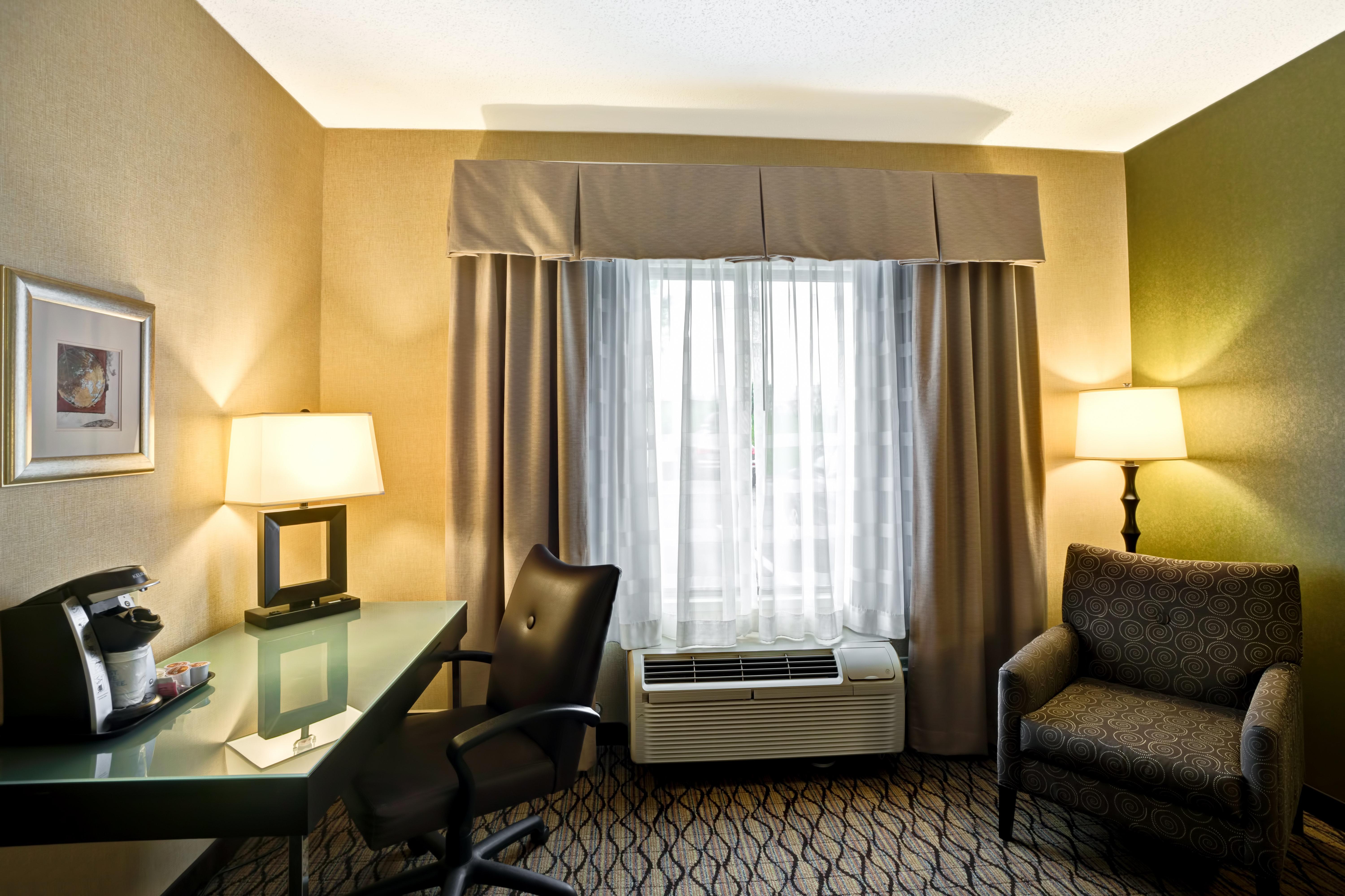 Holiday Inn Express Hotel & Suites Christiansburg By Ihg Extérieur photo
