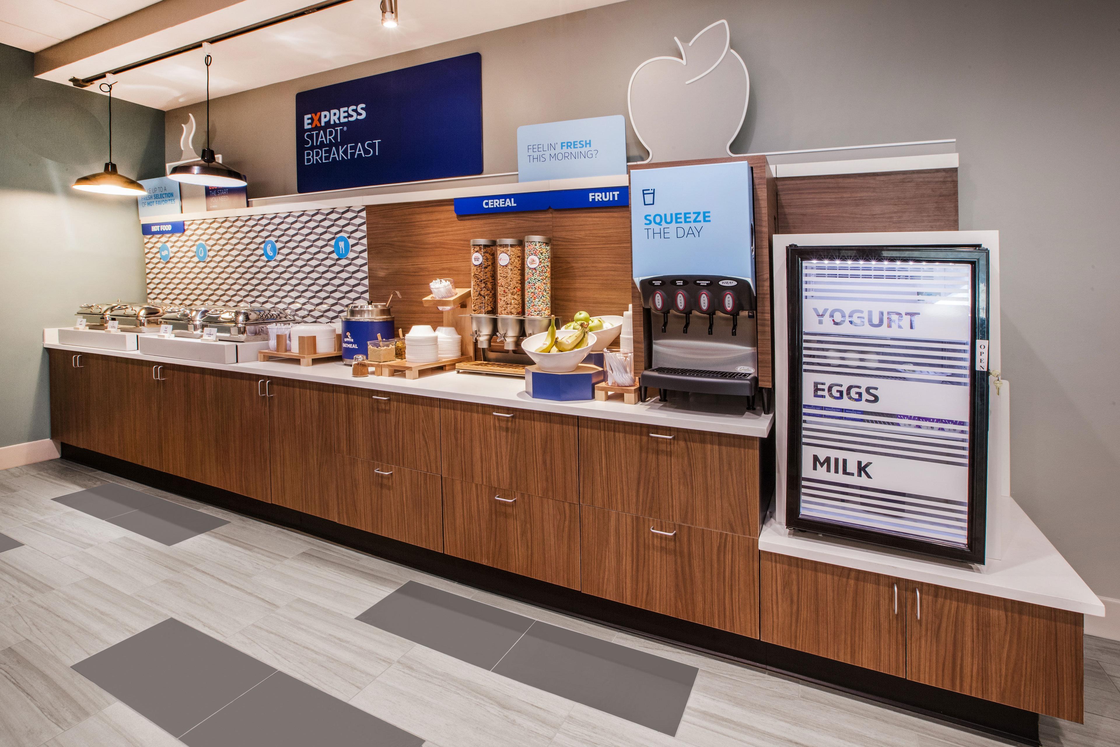 Holiday Inn Express Hotel & Suites Christiansburg By Ihg Extérieur photo