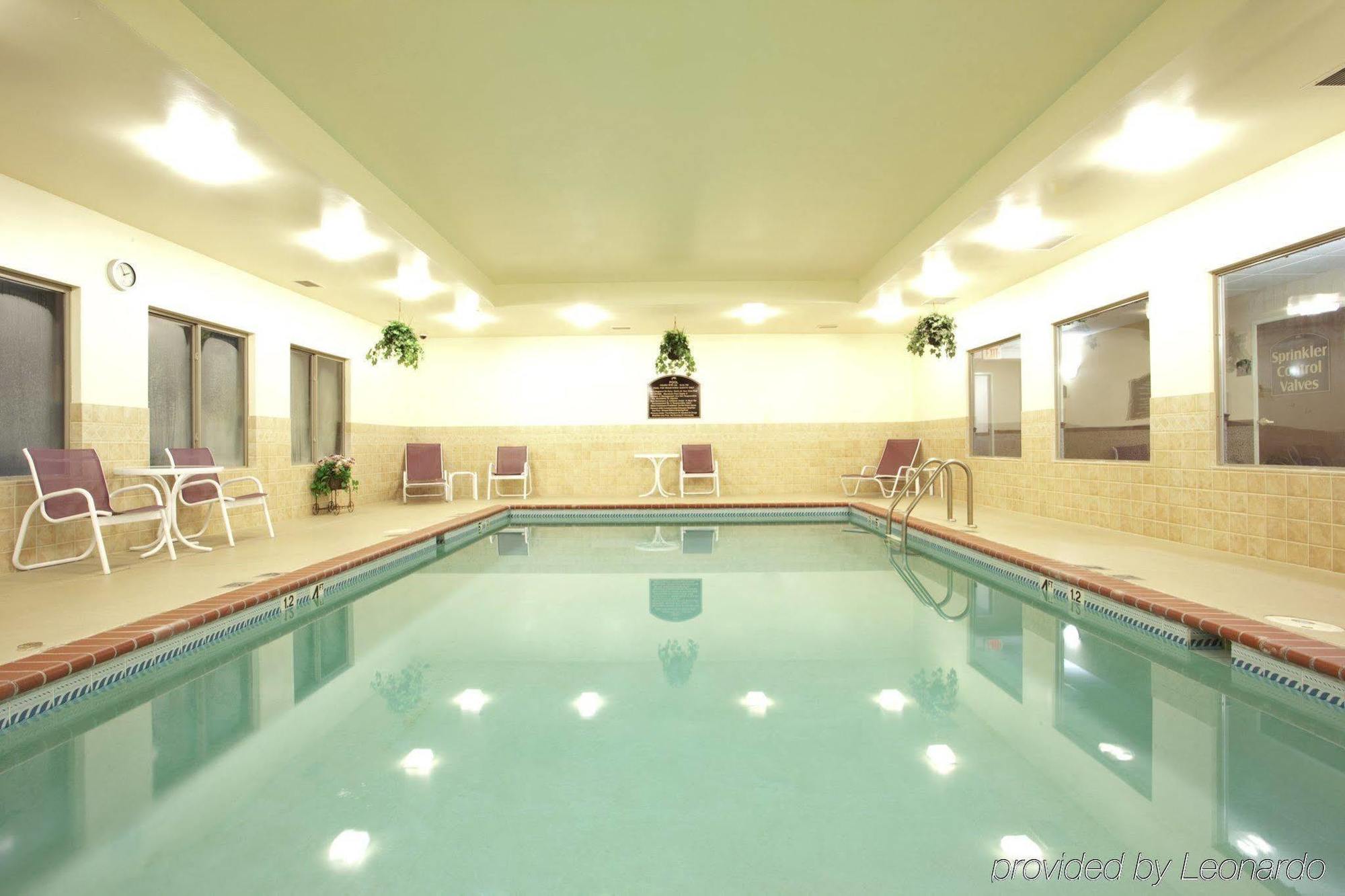 Holiday Inn Express Hotel & Suites Christiansburg By Ihg Extérieur photo